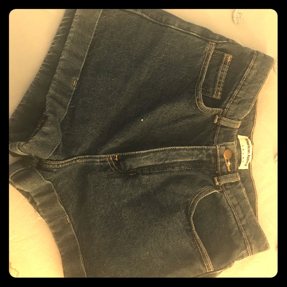 Short jeans
